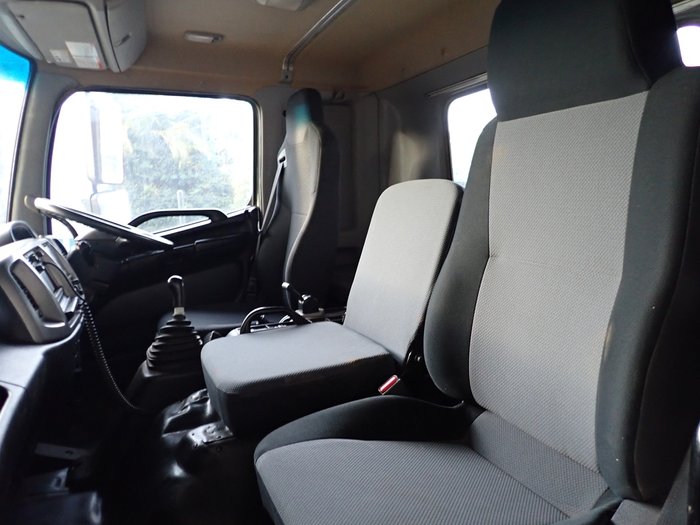 2017 HINO FG 1628