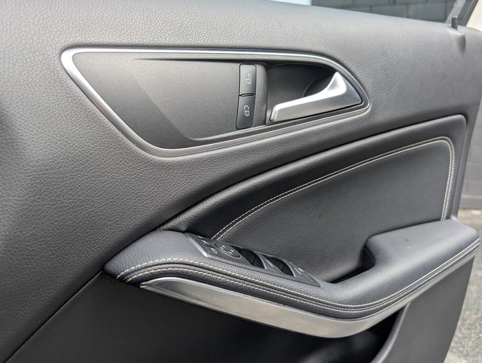 2017 Mercedes-Benz GLA-Class GLA220 d X156 Cirrus White