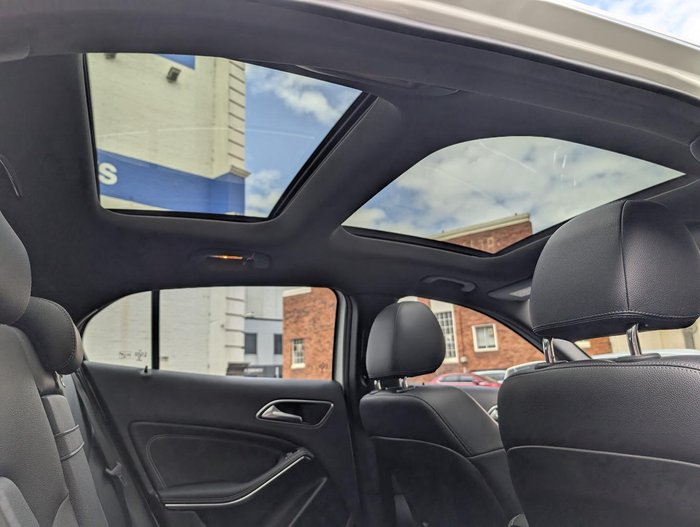 2017 Mercedes-Benz GLA-Class GLA220 d X156 Cirrus White