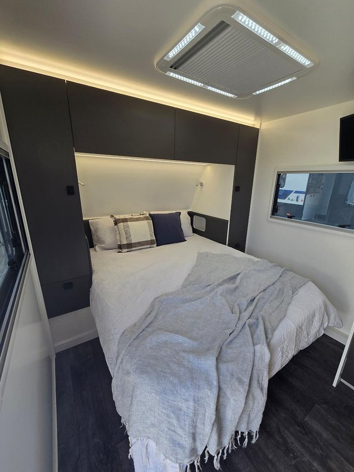 2025 New Age Caravans Road Owl 21' Triple Bunk Family *Under Offer*