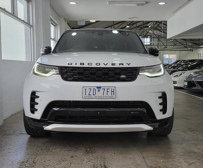 2022 Land Rover Discovery D300 R-Dynamic S