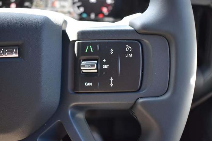 2025 Land Rover Defender 110 P400 X-Dynamic SE L663 MY25.5 AWD Fuji White