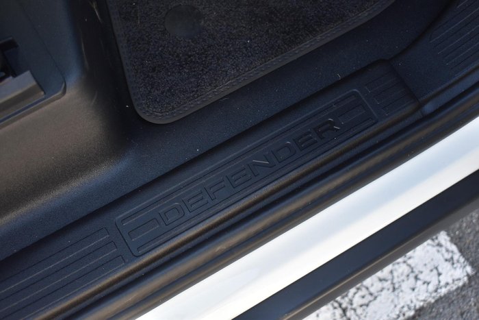 2025 Land Rover Defender 110 P400 X-Dynamic SE L663 MY25.5 AWD Fuji White