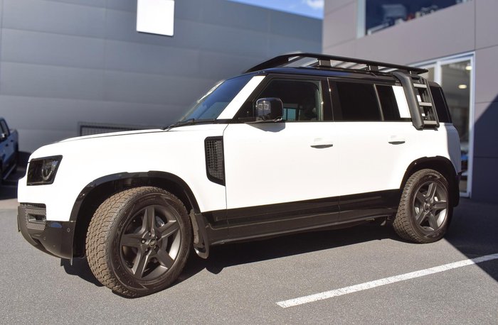 2025 Land Rover Defender 110 P400 X-Dynamic SE L663 MY25.5 AWD Fuji White