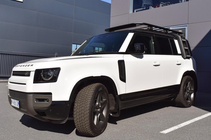 2025 Land Rover Defender 110 P400 X-Dynamic SE L663 MY25.5 AWD Fuji White