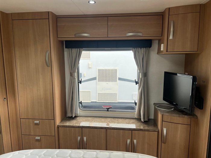 2012 Jayco Sterling Slide Out 21.65-3