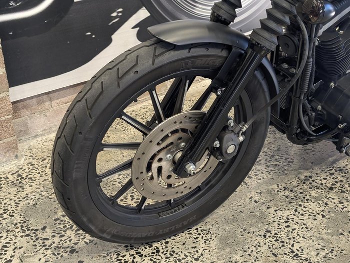 2013 Harley-Davidson Iron 883 (XL883N) Sportster Black