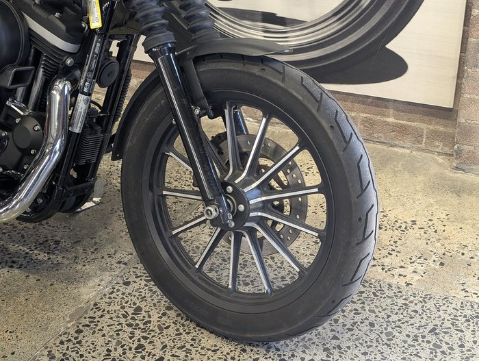 2013 Harley-Davidson Iron 883 (XL883N) Sportster Black