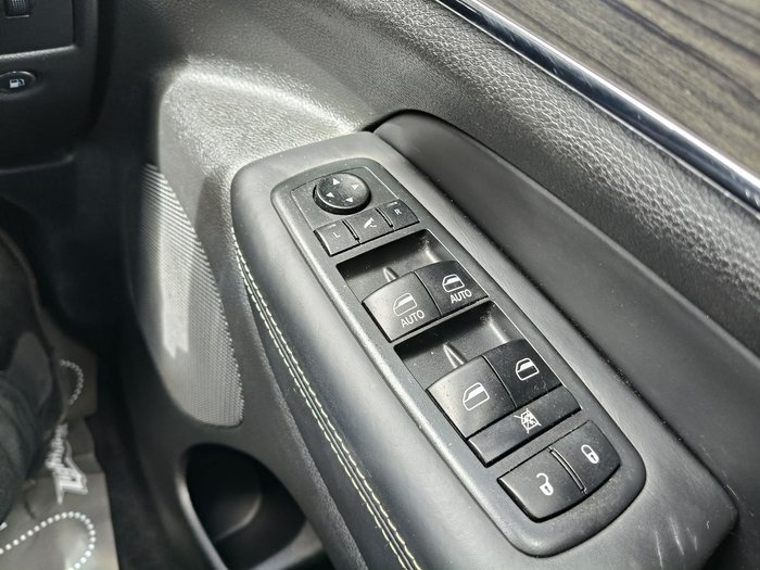 2017 Jeep Grand Cherokee Overland WK MY17 4X4 Dual Range Diamond Black Crystal