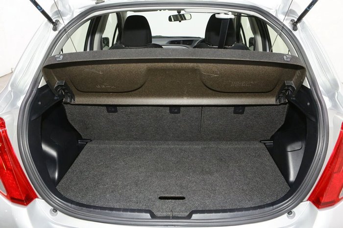 2013 Toyota Yaris YR