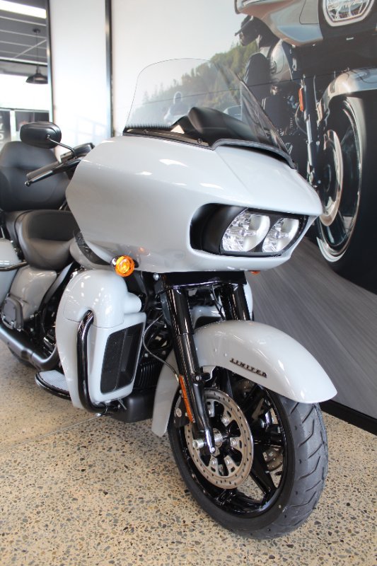 2024 Harley-davidson FLTRK ROAD GLIDE LIMITED (114) billiard gray