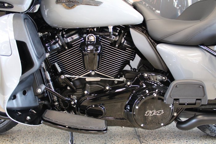 2024 Harley-davidson FLTRK ROAD GLIDE LIMITED (114) billiard gray