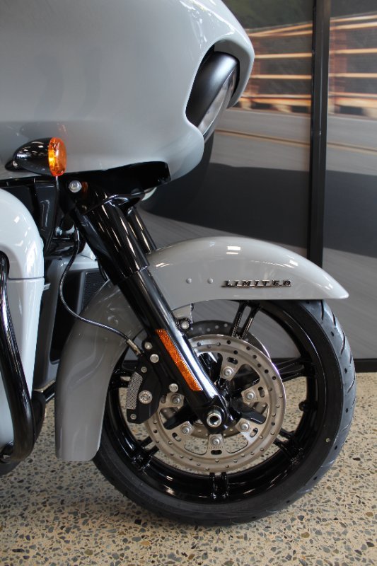 2024 Harley-davidson FLTRK ROAD GLIDE LIMITED (114) billiard gray