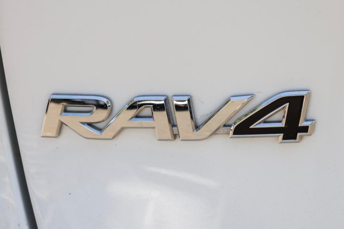 2024 Toyota RAV4 GX