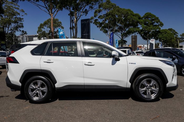 2024 Toyota RAV4 GX