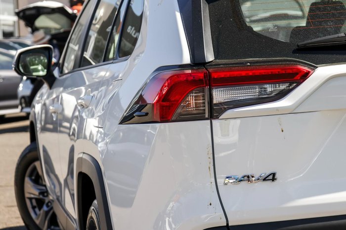 2024 Toyota RAV4 GX