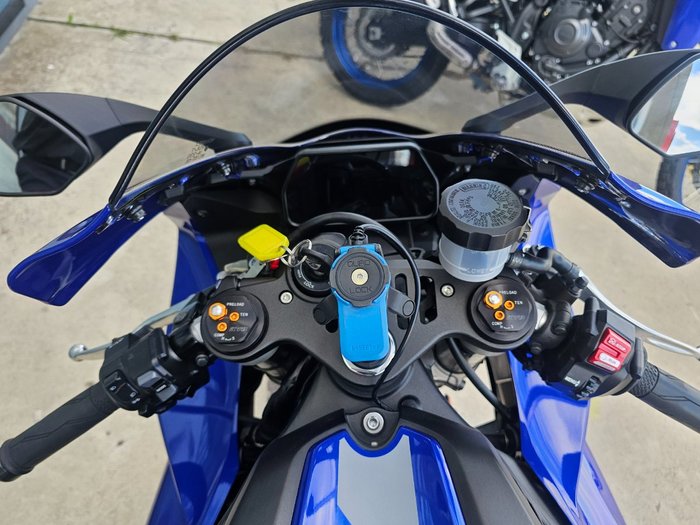 2021 Yamaha YZF-R1 Blue
