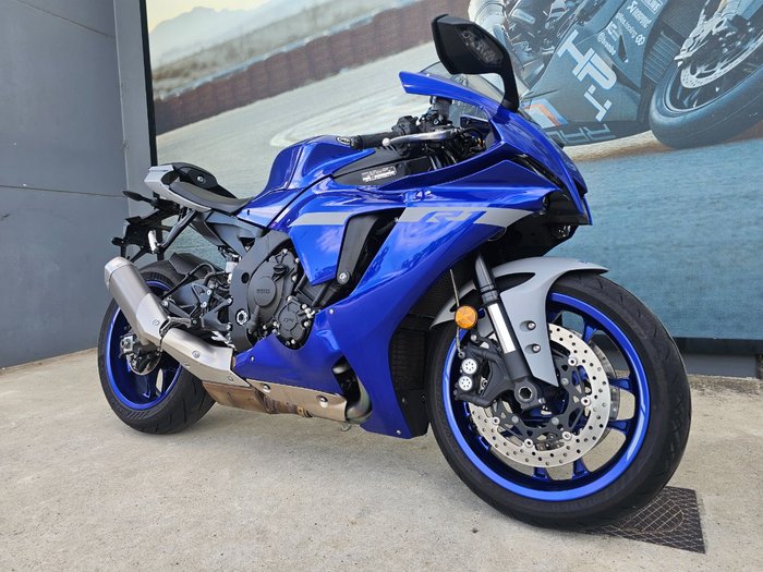 2021 Yamaha YZF-R1 Blue