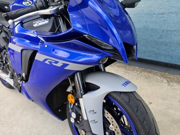 2021 Yamaha YZF-R1 Blue