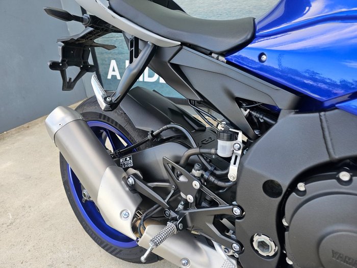 2021 Yamaha YZF-R1 Blue