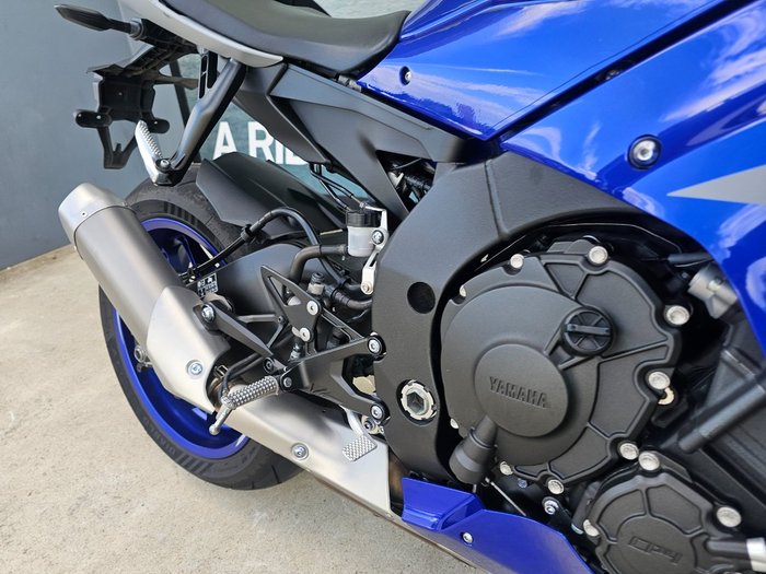 2021 Yamaha YZF-R1 Blue