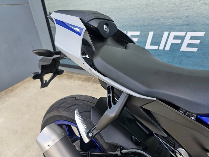 2021 Yamaha YZF-R1 Blue