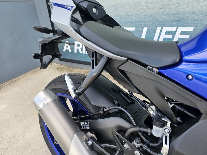 2021 Yamaha YZF-R1 Blue
