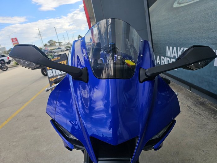 2021 Yamaha YZF-R1 Blue