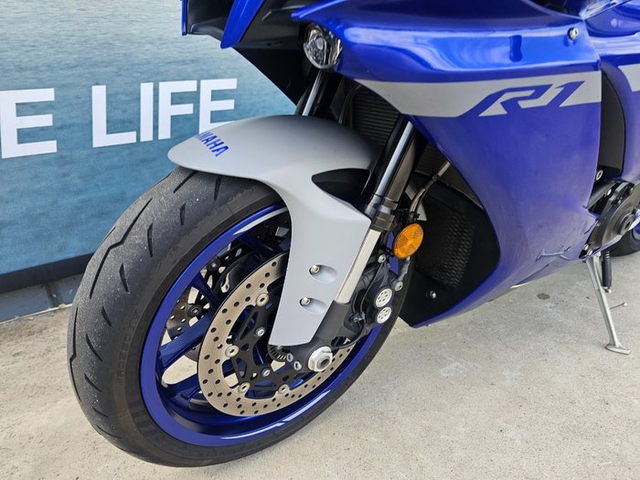 2021 Yamaha YZF-R1 Blue