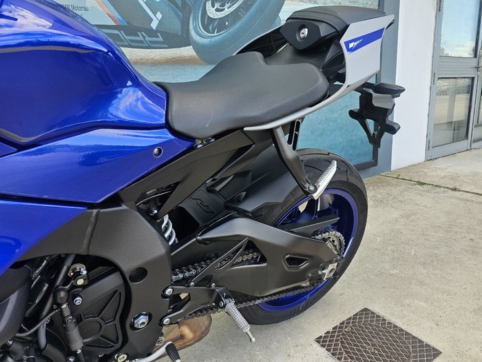2021 Yamaha YZF-R1 Blue
