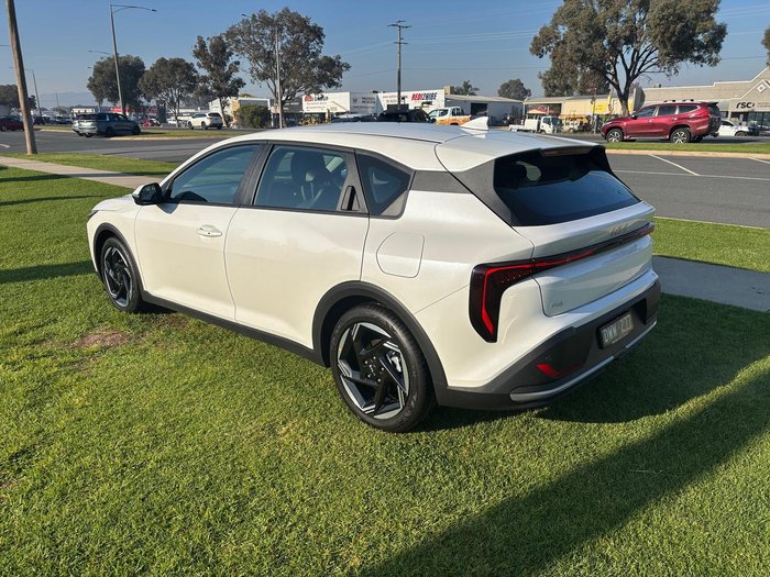 2025 Kia K4 Sport+