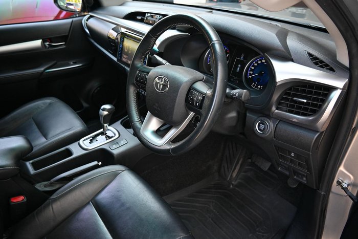 2018 Toyota Hilux SR5