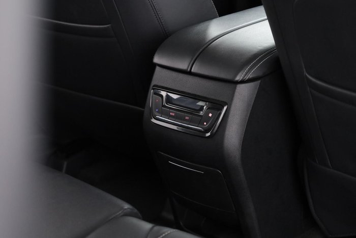 2022 LDV D90