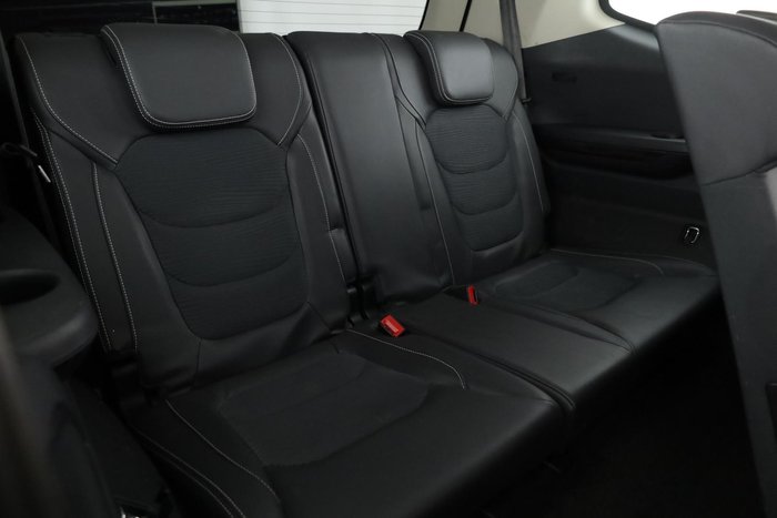 2022 LDV D90