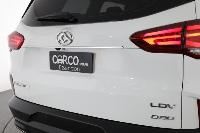 2022 LDV D90