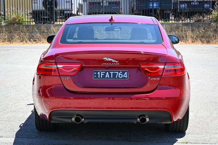 2015 Jaguar XE 25t R-Sport