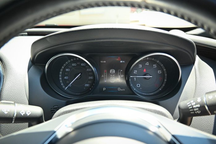 2015 Jaguar XE 25t R-Sport