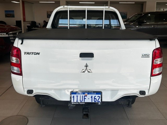2015 MITSUBISHI TRITON GLX (4x4)