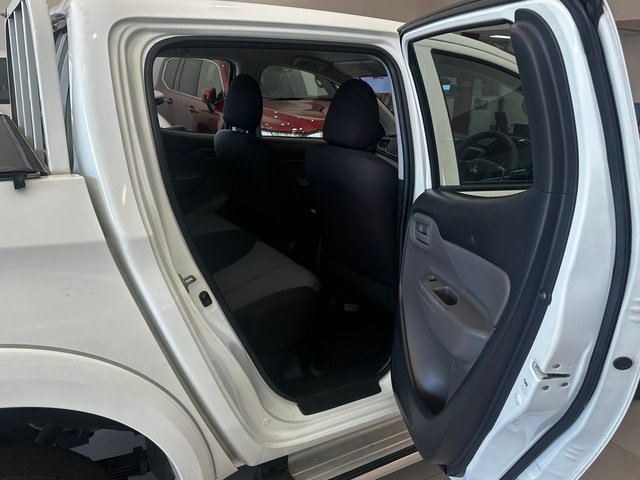 2015 MITSUBISHI TRITON GLX (4x4)