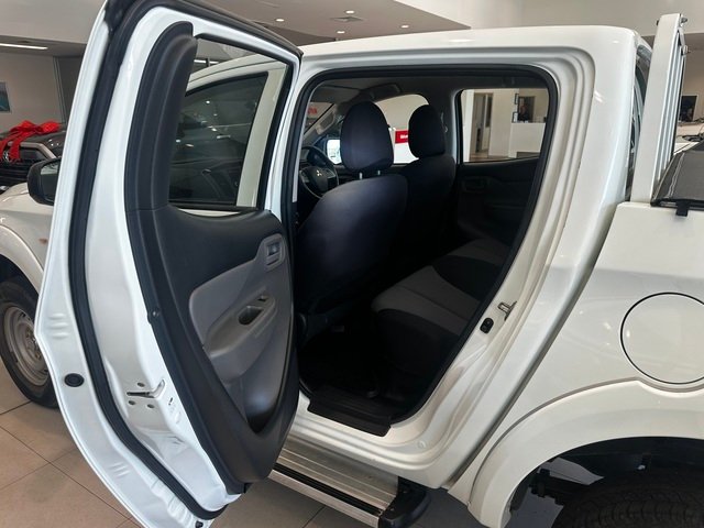 2015 MITSUBISHI TRITON GLX (4x4)