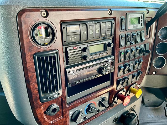 2016 Mack Trident Cmht Full Mack Rebuild $98000+Gst Rwc See Cond WHITE