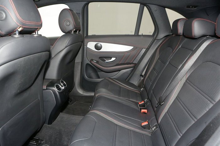 2021 Mercedes-Benz GLC-Class GLC300