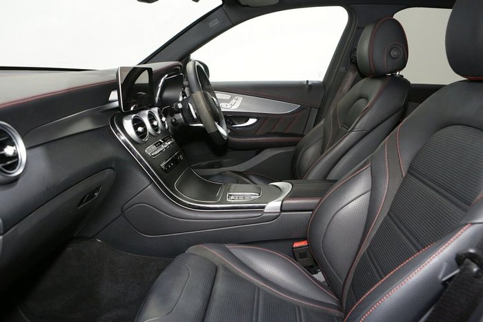 2021 Mercedes-Benz GLC-Class GLC300