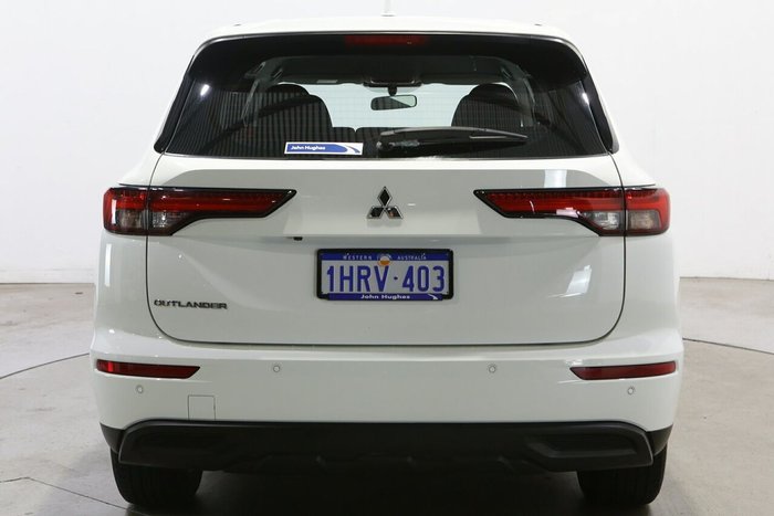 2022 Mitsubishi Outlander ES