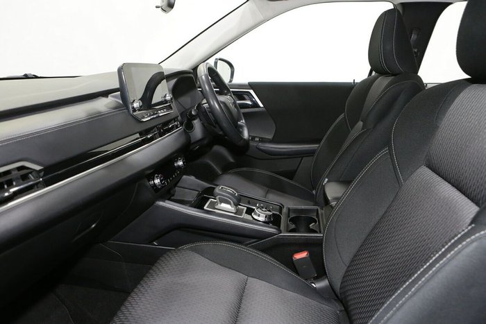 2022 Mitsubishi Outlander ES