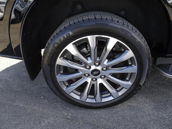 2022 Ford Everest Platinum