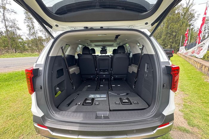 2024 Kia Carnival GT-Line HEV