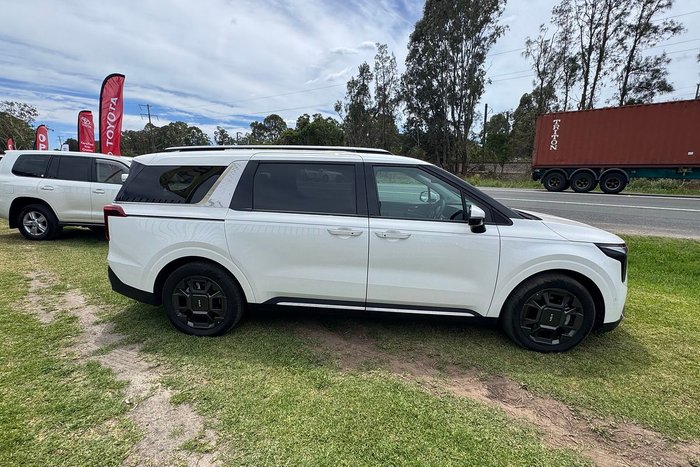 2024 Kia Carnival GT-Line HEV