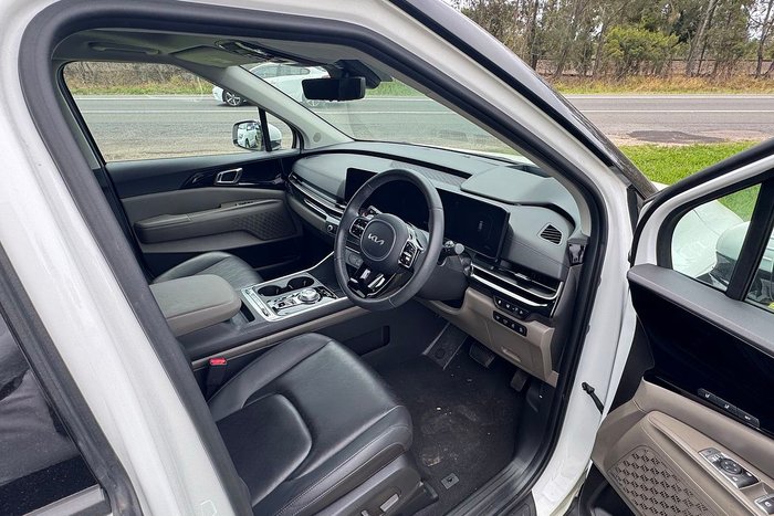 2024 Kia Carnival GT-Line HEV