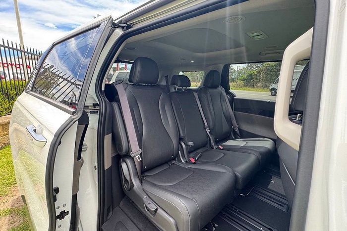 2024 Kia Carnival GT-Line HEV